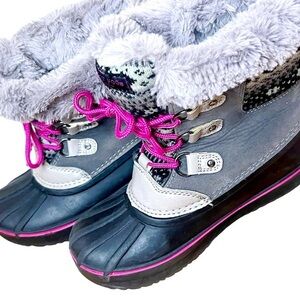 **London Fog Girls Size 6 Winter Boots**